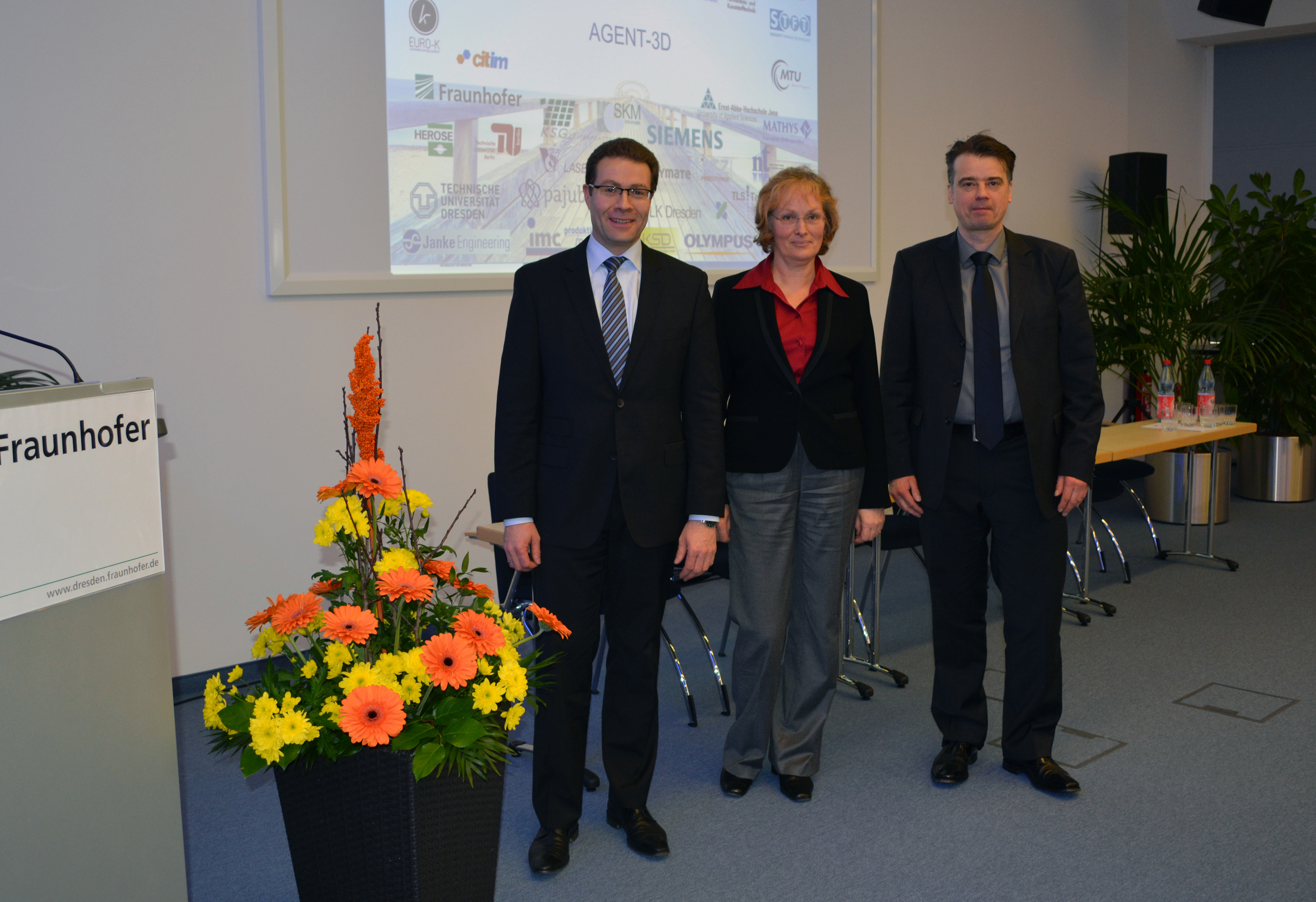 Vorstand AGENT-3D e.V.: Prof. Dr. Christoph Leyens, Dr. Janny Lindemann, Hr. Martin Schäfer (v. l. n. r.)