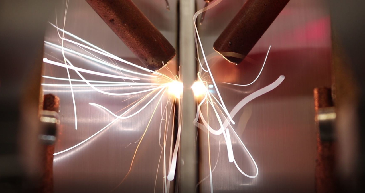 Testing of a laser welding process for battery housings as part of the EU project ALBATROSS.