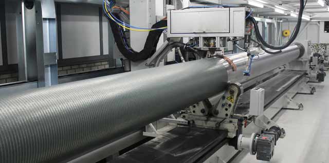 Die neue Hochleistungsanlage für Bosch Rexrodt beschichtet Hydraulik-Kolbenstangen von bis zu 19 Metern Länge und 600 Millimetern Durchmesser. Sie ermöglicht Auftragsraten von bis zu 15 Kilogramm pro Stunde.