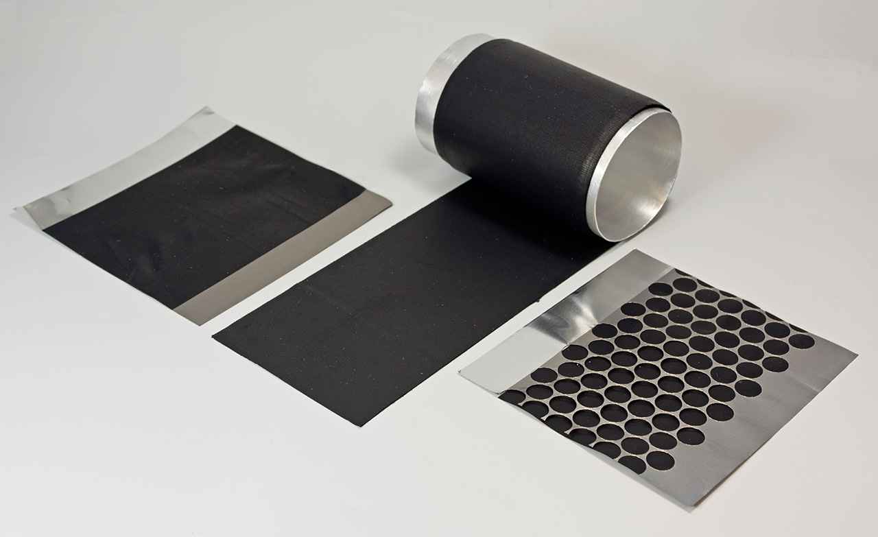 Processing electrodes in dry state by DRYtraec® process allows the use of perforated current collectors. Processing electrodes in dry state by DRYtraec® process allows the use of perforated current collectors.