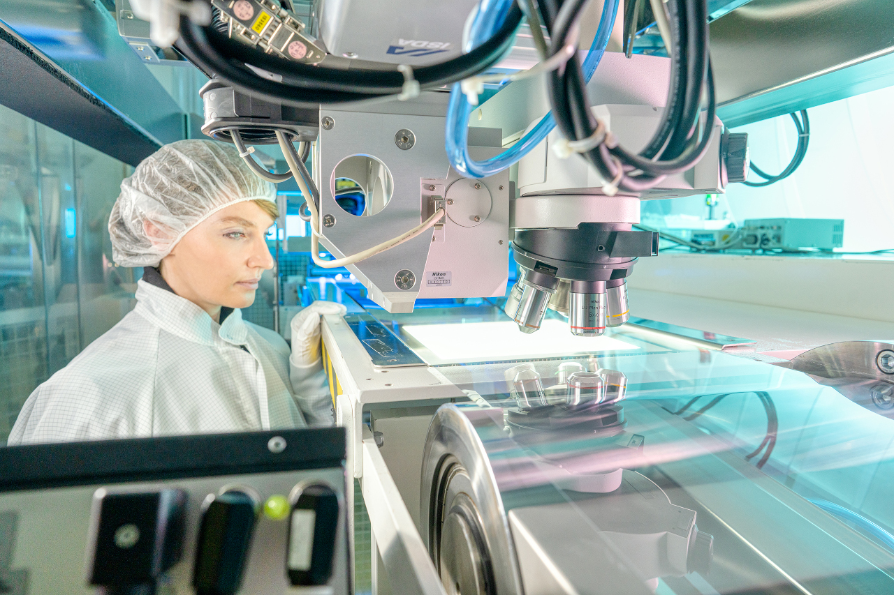 HSI is suitable for monitoring and control applications to enable zero-defect tolerance in industrial process chains. HSI is suitable for monitoring and control applications to enable zero-defect tolerance in industrial process chains.