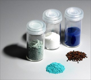 Varianten pulverförmiger metall-organischer Gerüstverbindungen (MOFs)