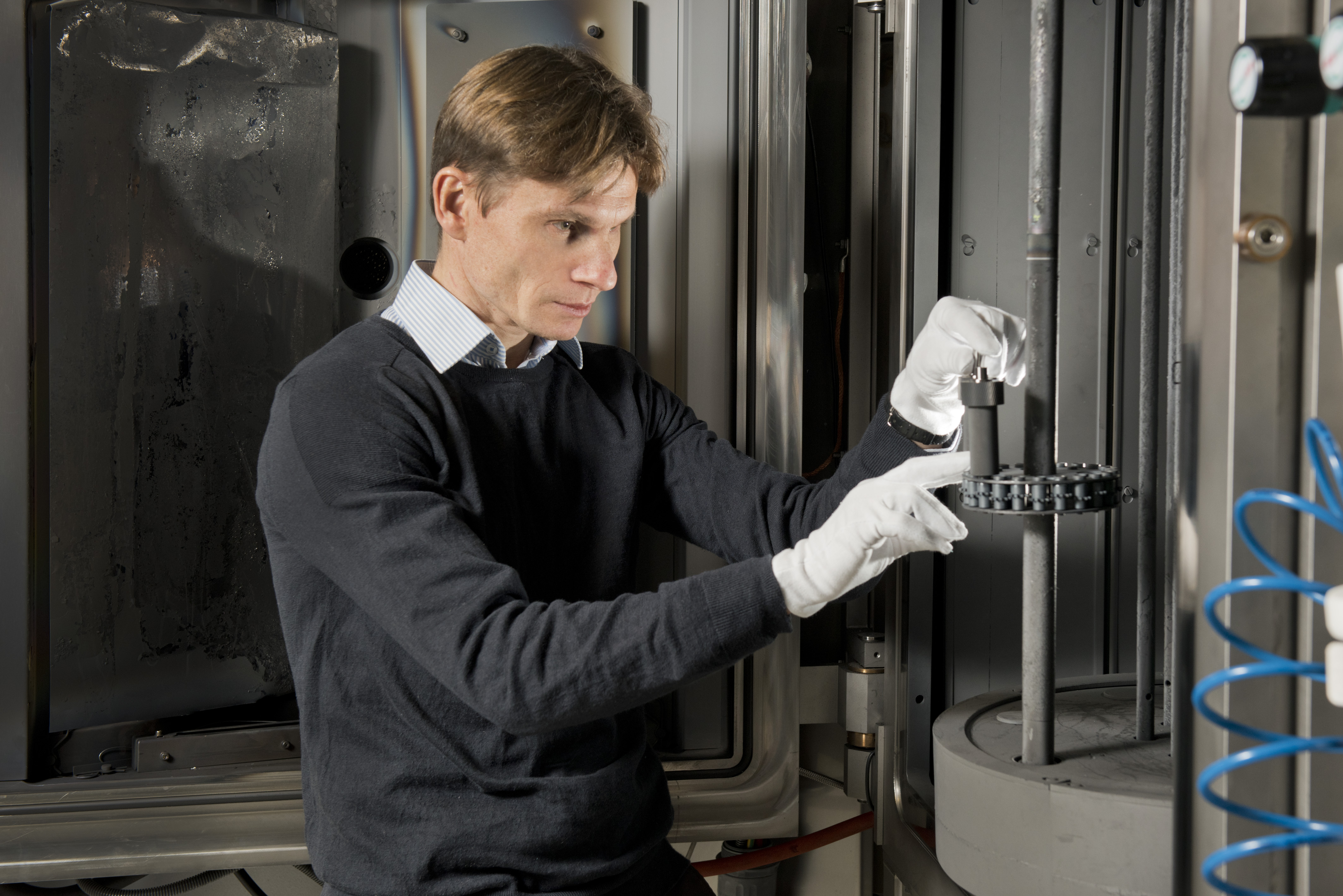 IWS research concentrates on the development of self-lubricating coating systems based on hard carbon films. IWS research concentrates on the development of self-lubricating coating systems based on hard carbon films.