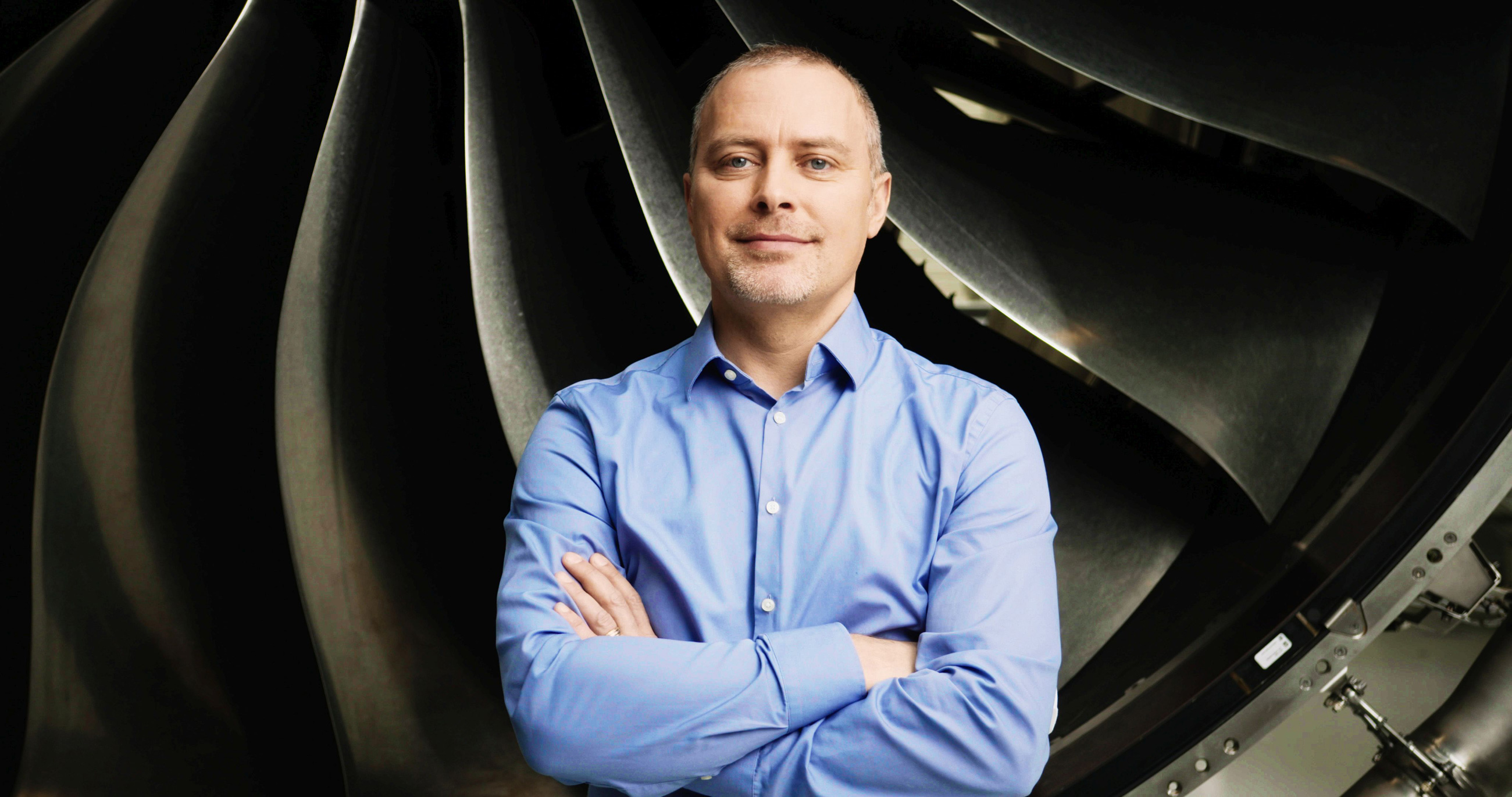 The research project was developed in close cooperation with the engine specialist Rolls-Royce. For his scientific achievement Dr. Dan Roth-Fagaraseanu of industrial partner Rolls-Royce was also awarded the Joseph von Fraunhofer Prize.