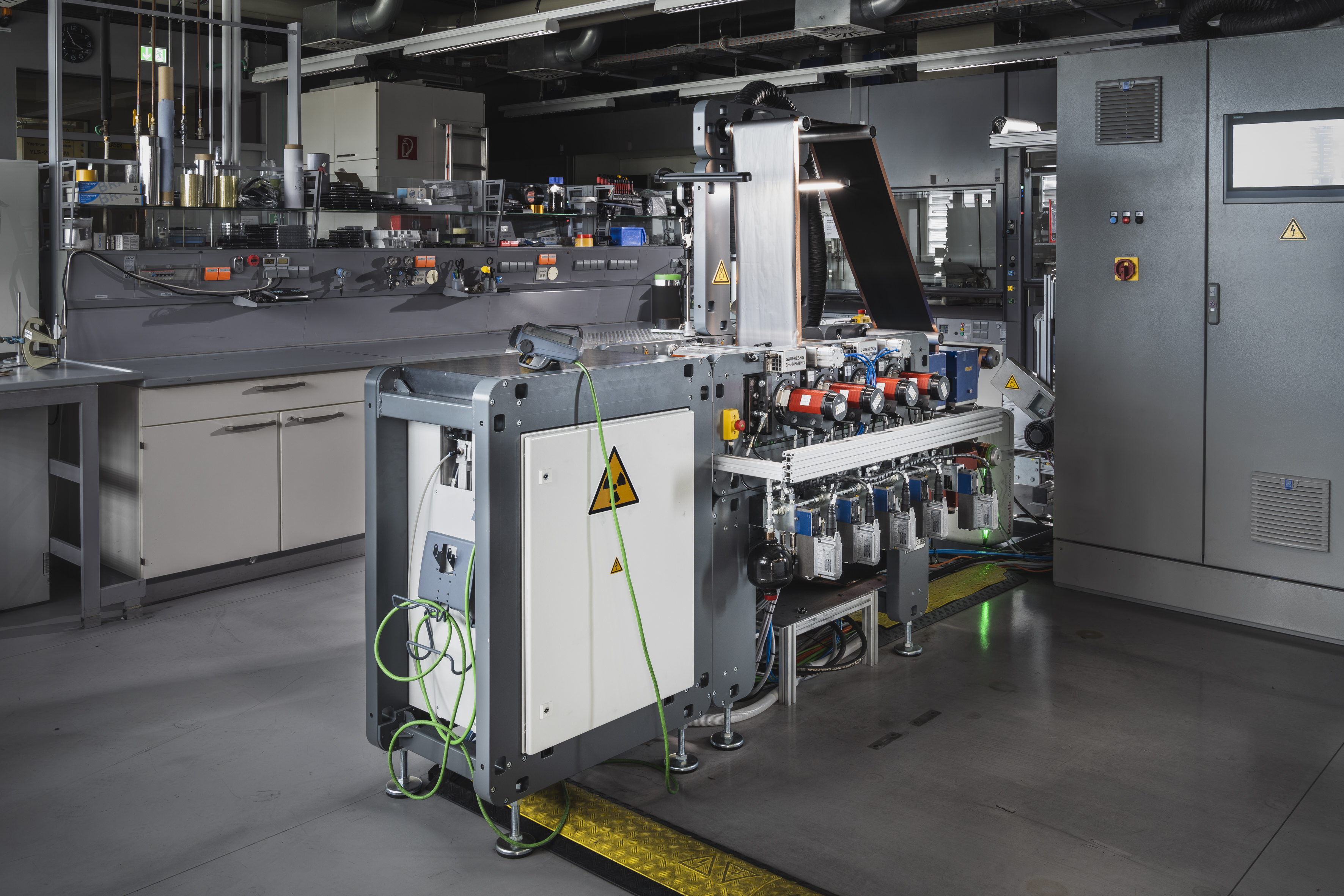 DRYtraec® machines do not require long drying tracks and so take up significantly less space than conventional battery electrode manufacturing systems.