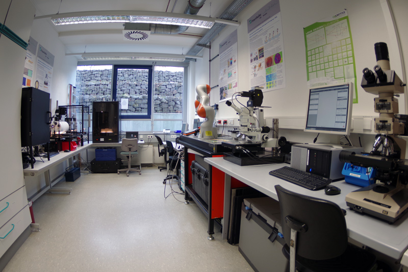 Lab for hyperspectral and multispectral imaging at Fraunhofer IWS