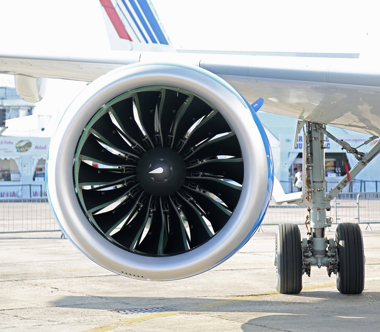 Turbine engine of an aircraft.